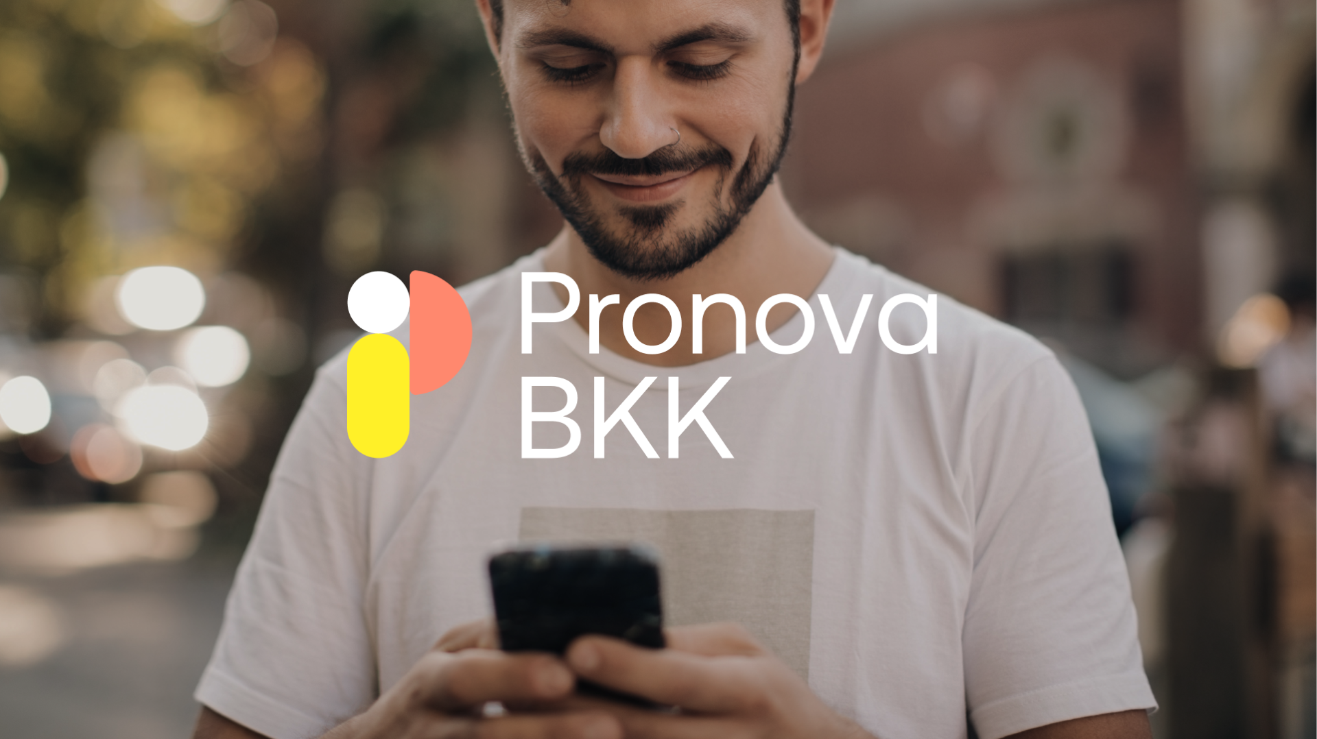 Pronova BKK Logo auf Person