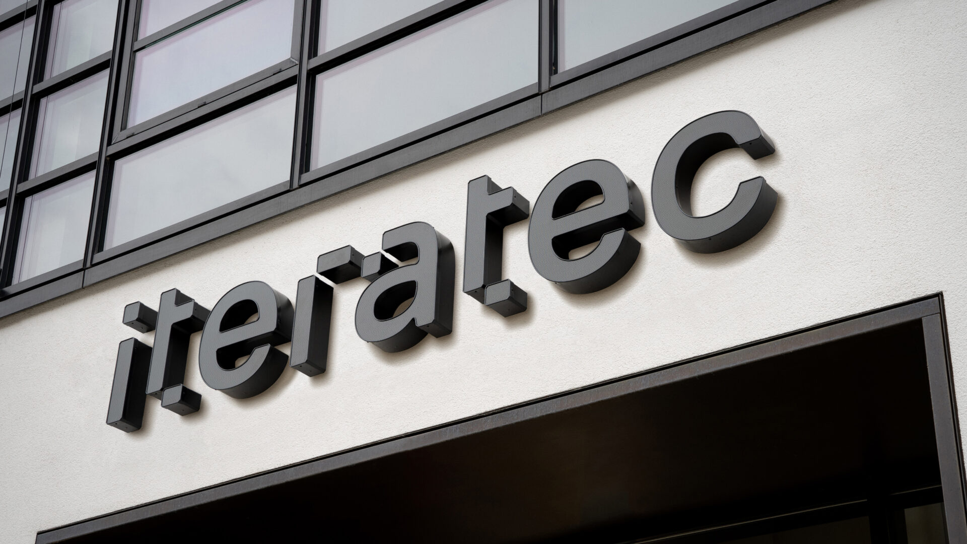 iteratec logo signage